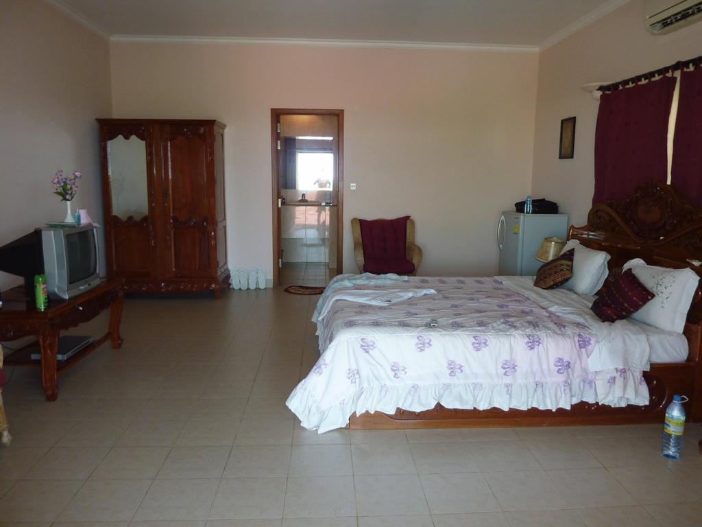 Golden Rooster Hotel Sihanoukville Bilik gambar